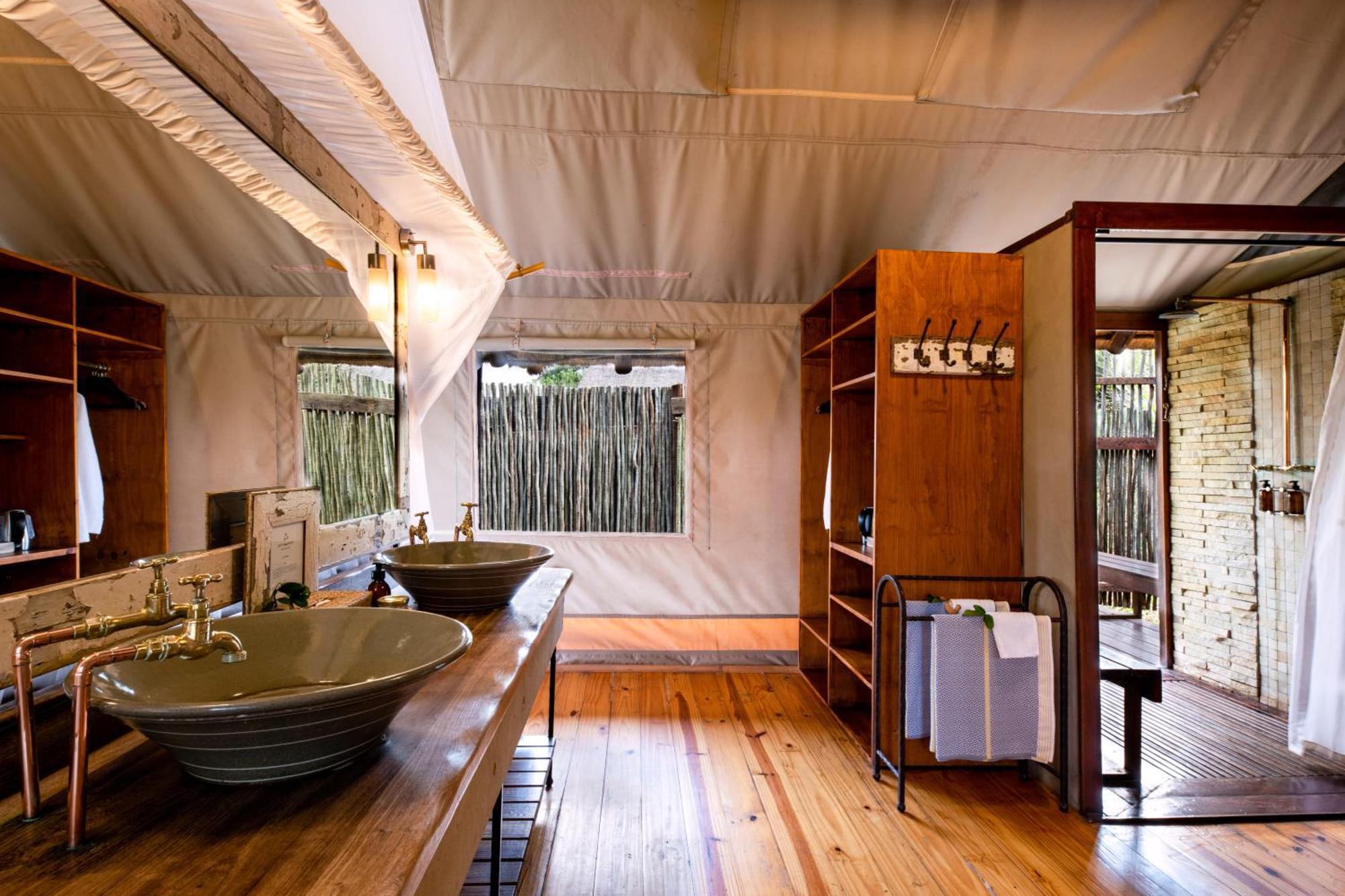 Отель Pafuri Camp Makuleke Экстерьер фото