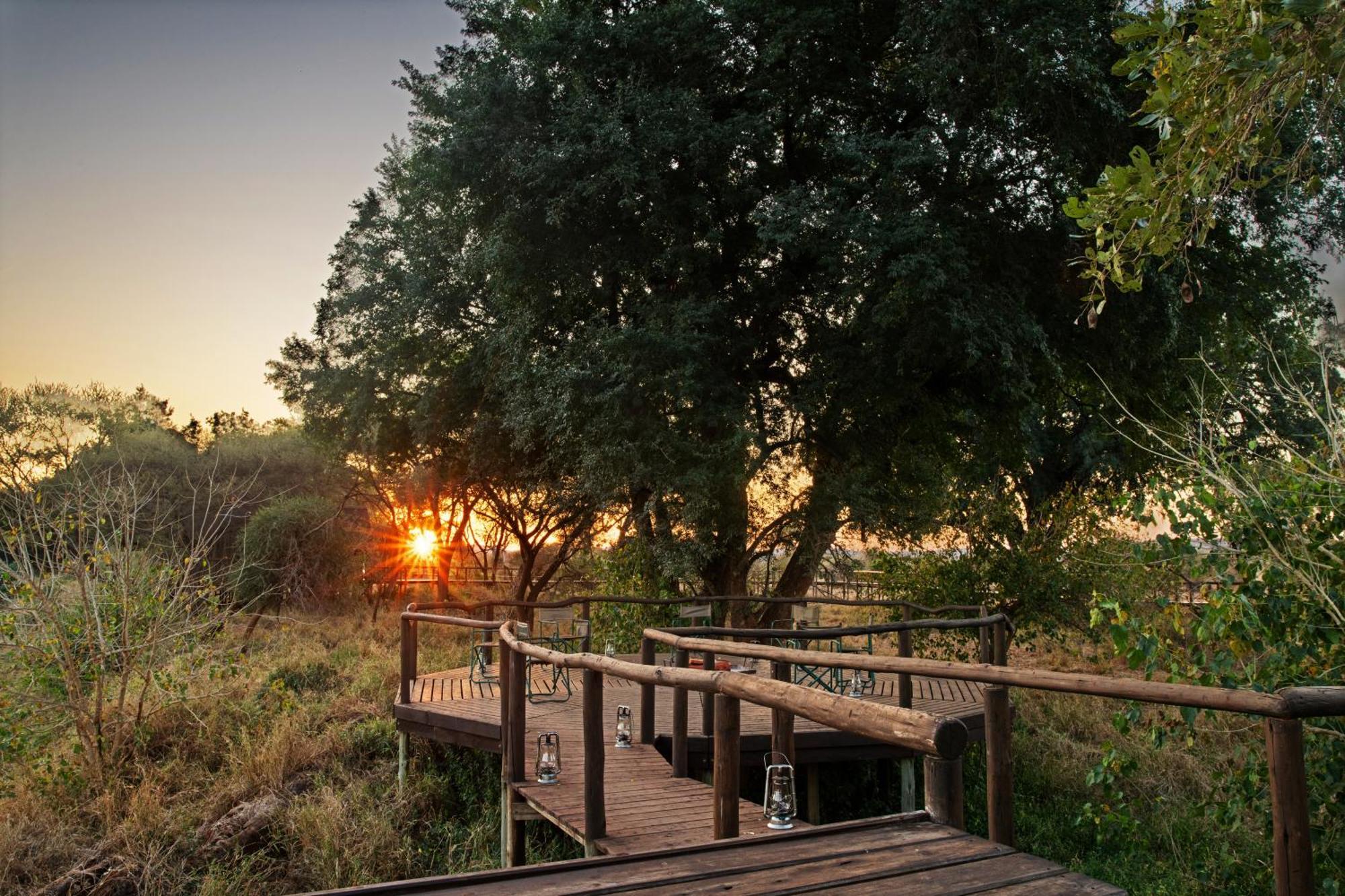 Отель Pafuri Camp Makuleke Экстерьер фото